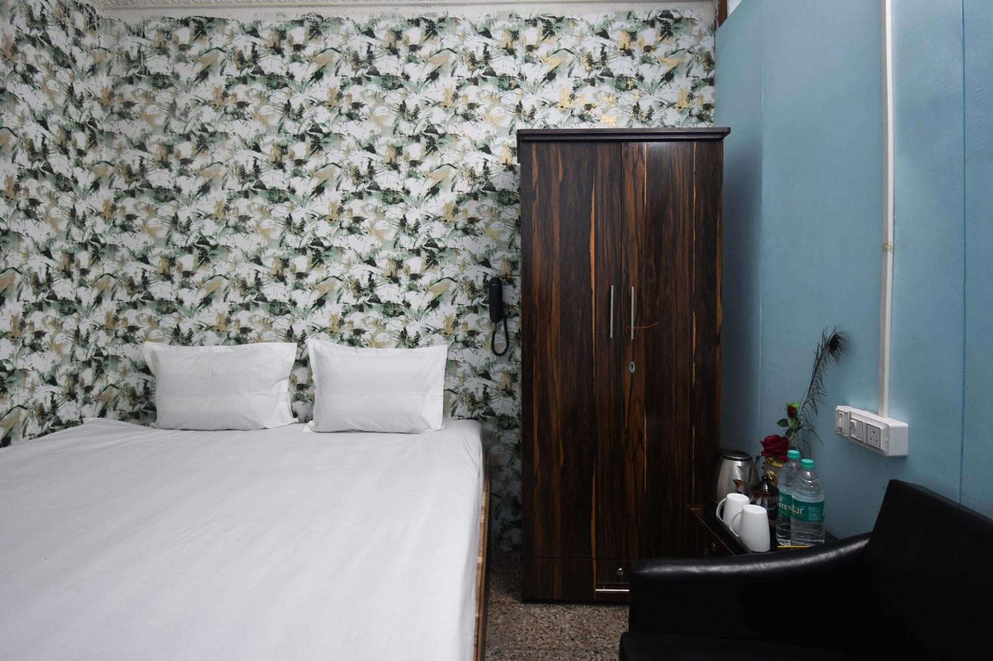 Hotel O Blue Cherry Guest House Kalküta Dış mekan fotoğraf